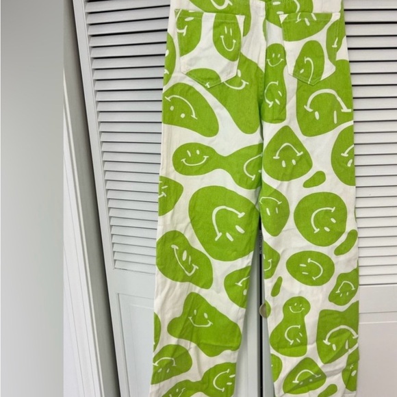 Women”s Green Smiley Print Cotton Pants - Picture 3 of 4